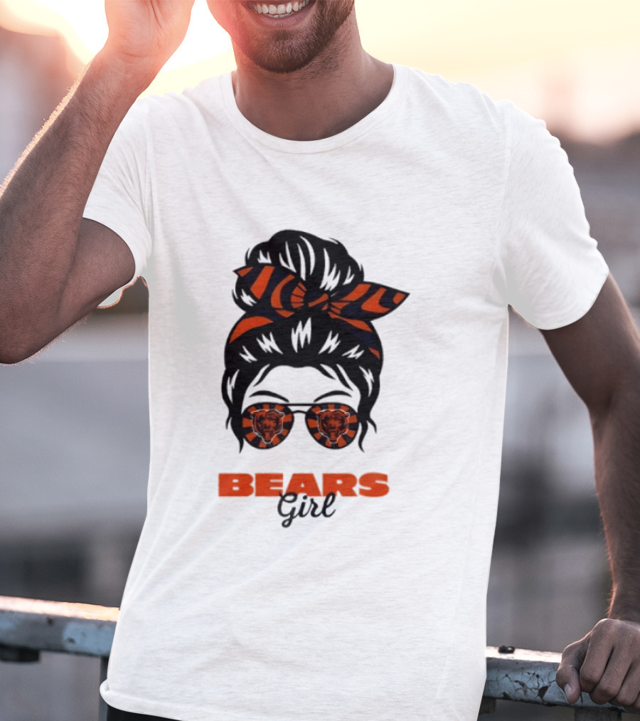 Chicago Bears Girl Messy Bun Glasses Football Fan T-Shirt