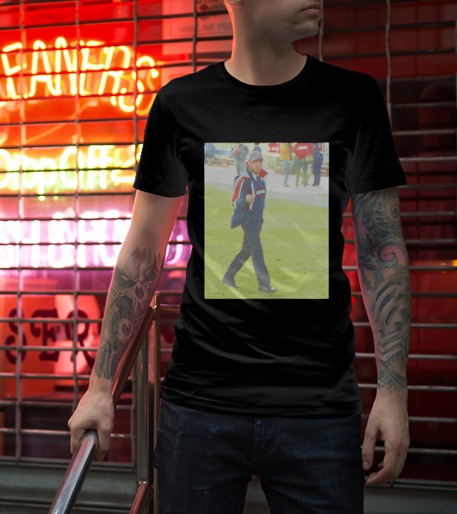 Chicago Bears Mike Ditka Da Coach Middle Finger Iconic Gesture T-Shirt