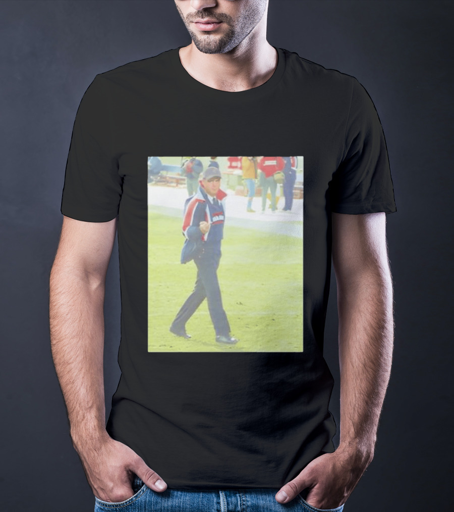 Chicago Bears Mike Ditka Da Coach Middle Finger Iconic Gesture T-Shirt