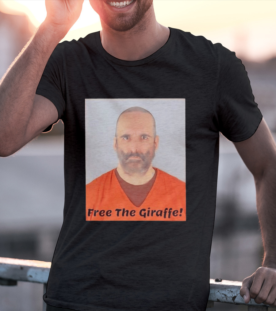 Free The Giraffe Shot Funny Jail Photo T-Shirt