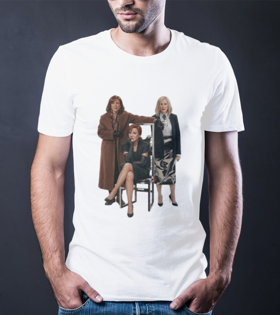 Catherine O'Hara Moira Schitt's Creek Iconic Fashion Ensemble T-Shirt