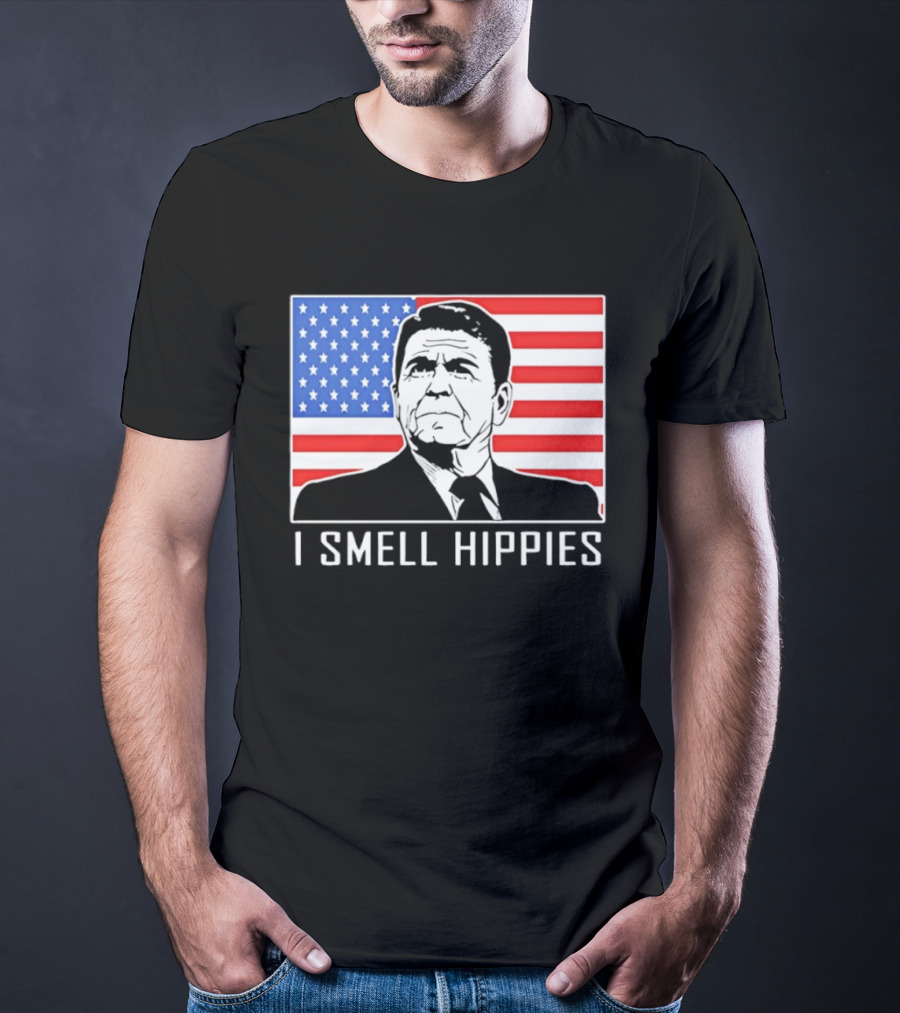 I Smell Hippies Ronald Reagan American Flag Stars And Stripes T-Shirt