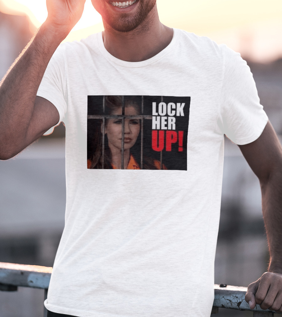 Lock Her Up Kristi Noem Bars Orange Jump Suit T-Shirt
