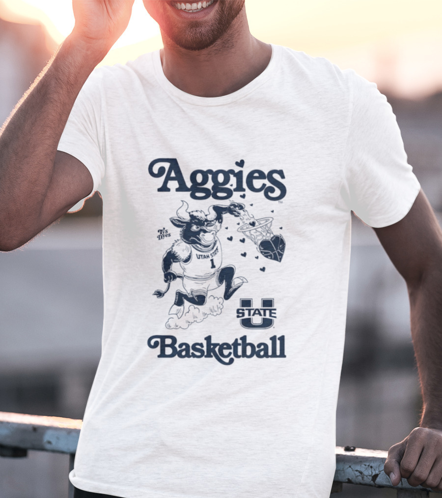 Aggies Basketball Big Blue Utah State Logo Bull Dunking T-Shirt