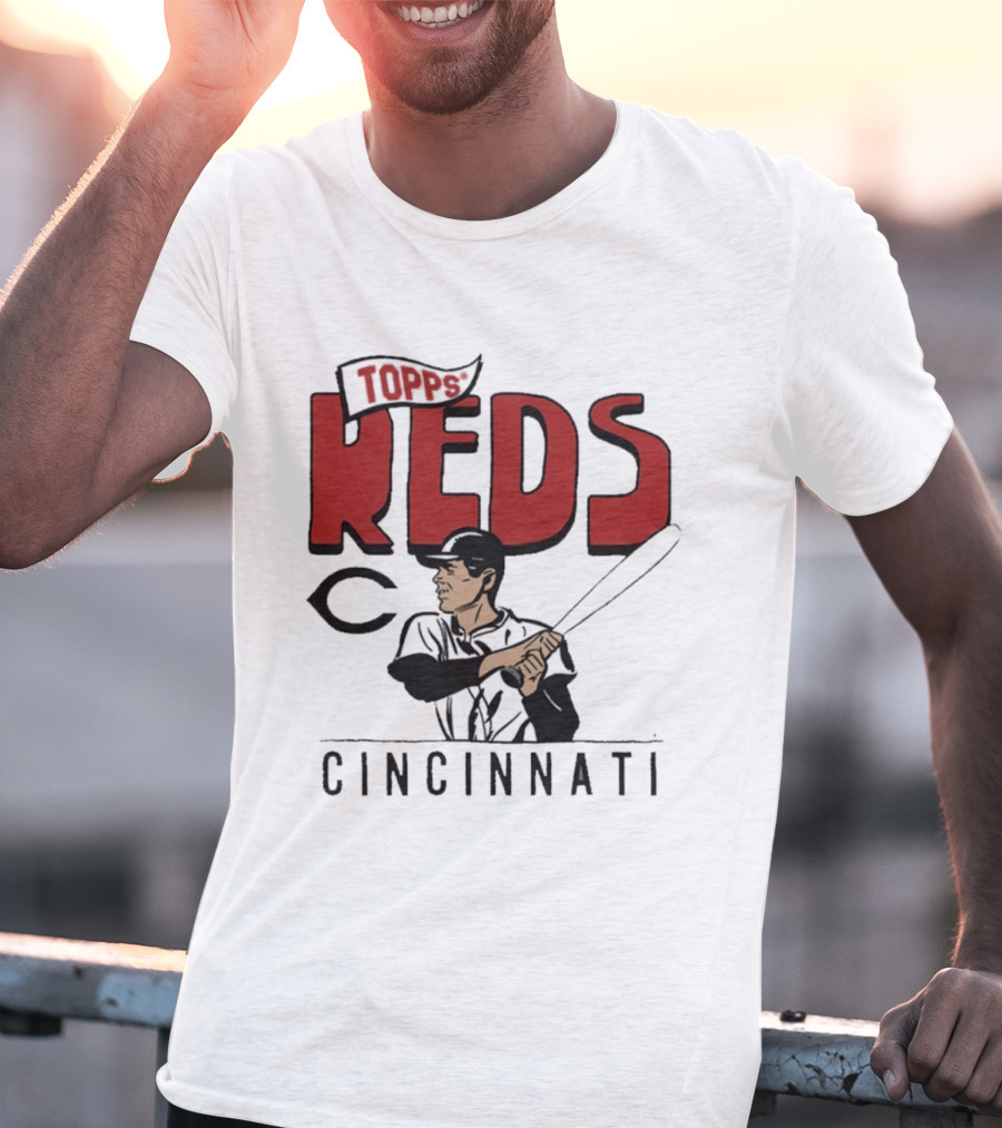 MLB Topps Cincinnati Reds Cartoon Player T-Shirt