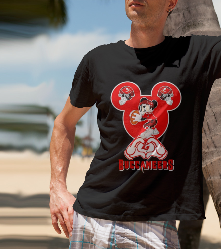 Tampa Bay Buccaneers Mickey Mouse Football Love Heart T-Shirt
