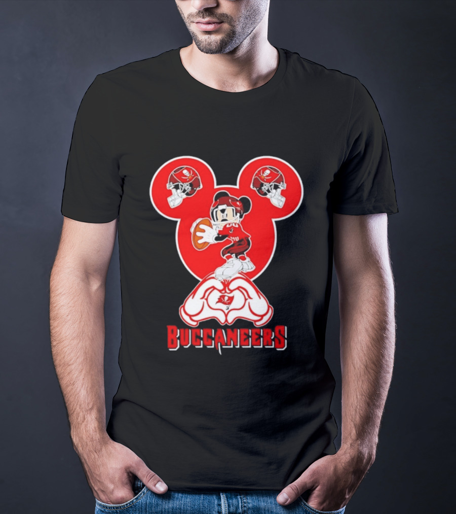 Tampa Bay Buccaneers Mickey Mouse Football Love Heart T-Shirt