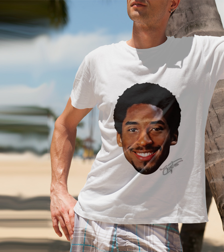 Kobe Bryant Big Face All Smiles NBA Legend T-Shirt