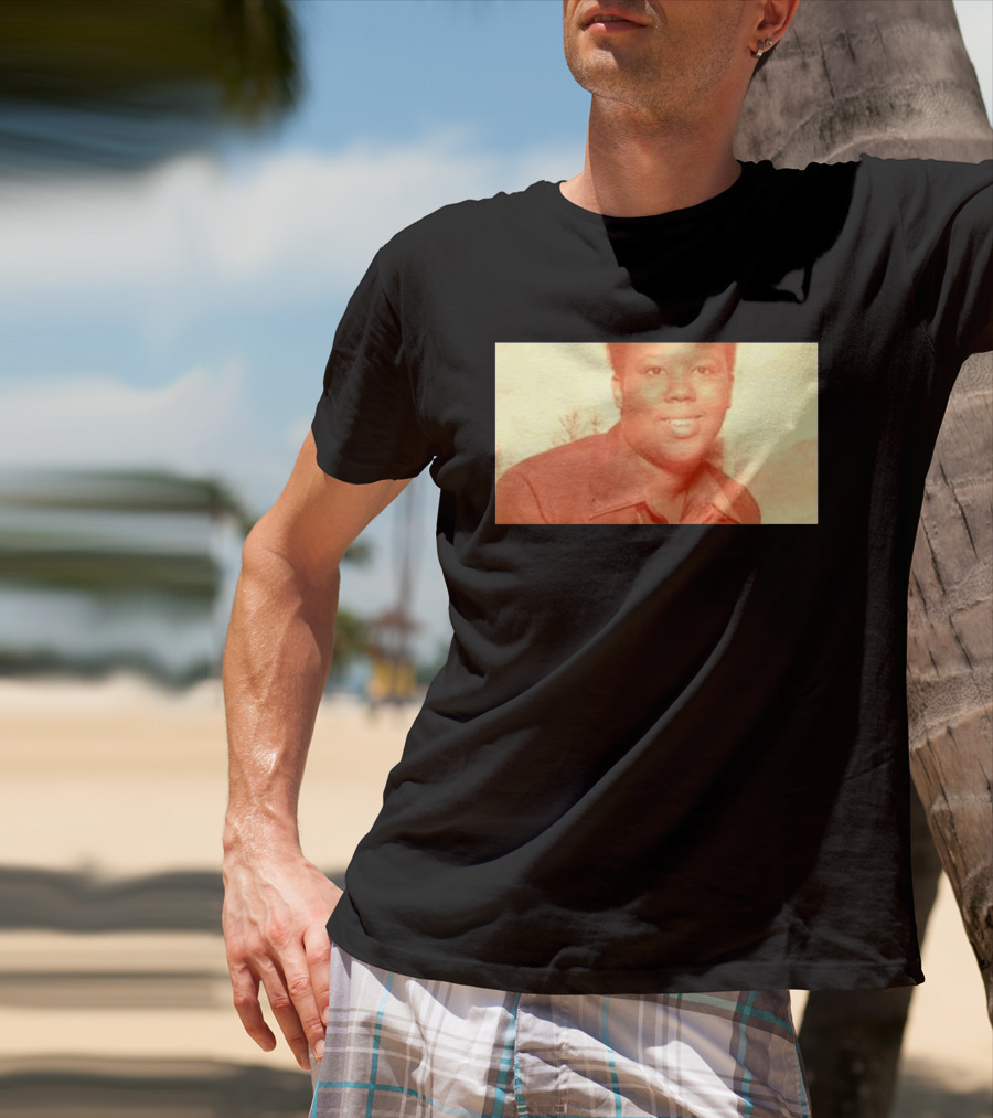 King Harris Mom Picture T-Shirt