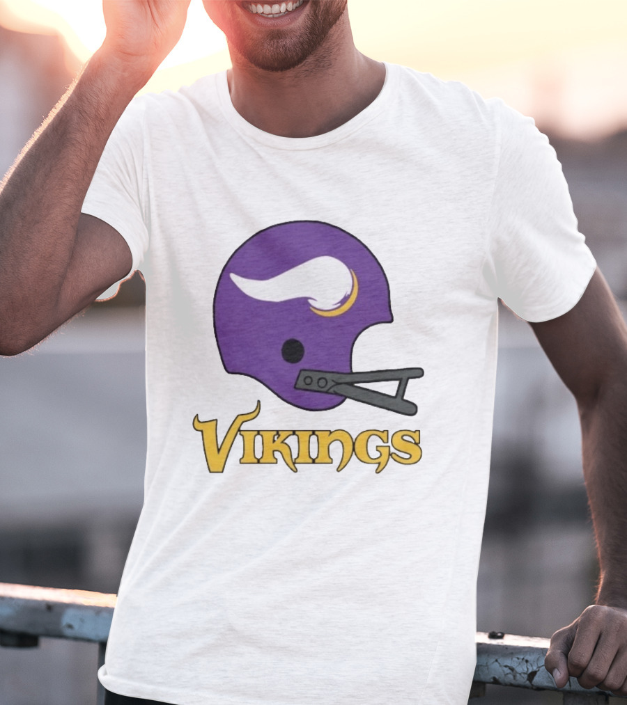 Vikings Minnesota Big Helmet Purple Football Team T-Shirt