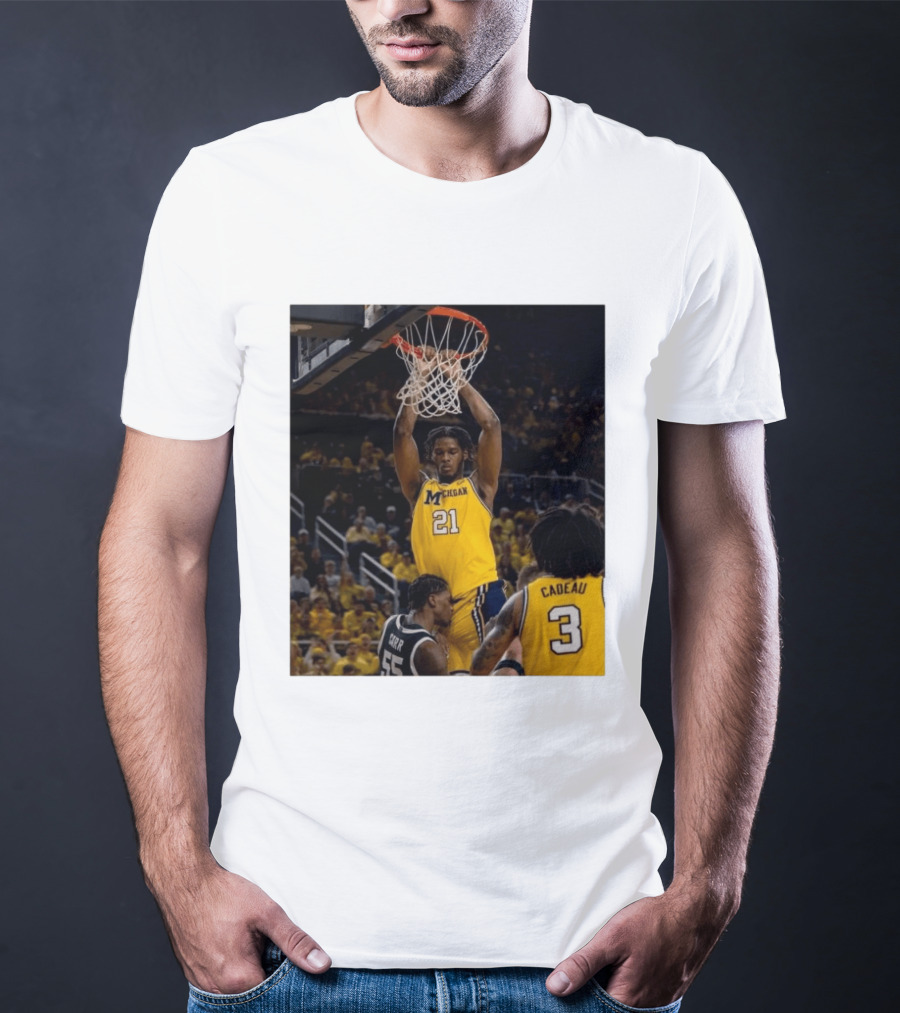 Morez Johnson Jr. Dunk Michigan Vs Carr Cadeau Basketball Moment T-Shirt