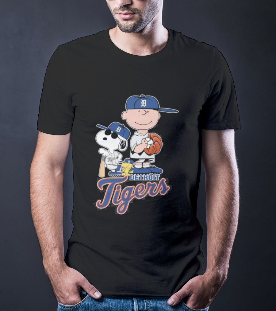 2026 Snoopy Charlie Brown Detroit Tigers Baseball T-Shirt