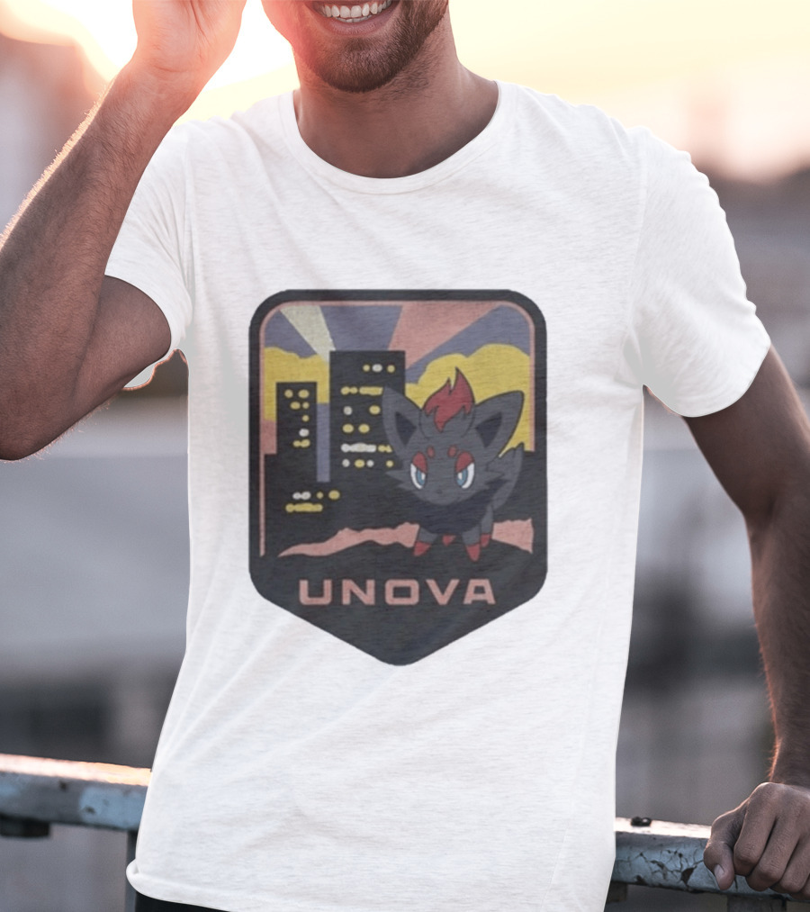 Unova Pokémon Zorua City Nightscape T-Shirt