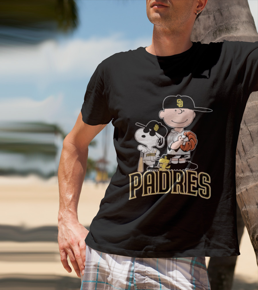 Padres Snoopy Charlie Brown Woodstock Baseball Peanuts T-Shirt