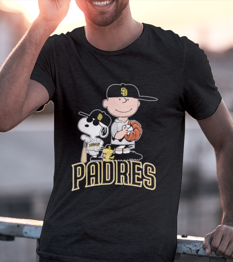 Padres Snoopy Charlie Brown Woodstock Baseball Peanuts T-Shirt
