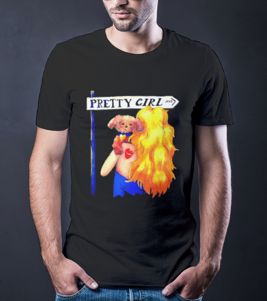 Pretty Girl Avenue Blonde Woman With Teddy Bear And Heart Tattoo T-Shirt