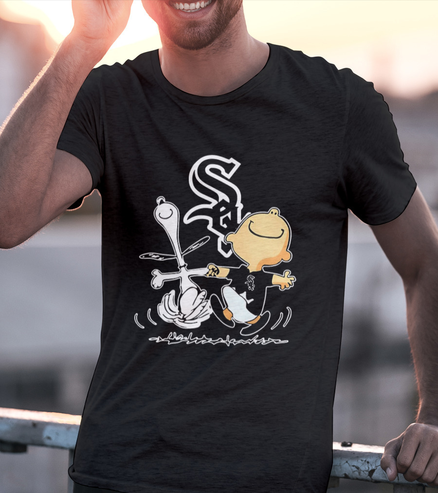 Charlie Brown Snoopy Chicago White Sox Dance Peanuts Comic Strip T-Shirt
