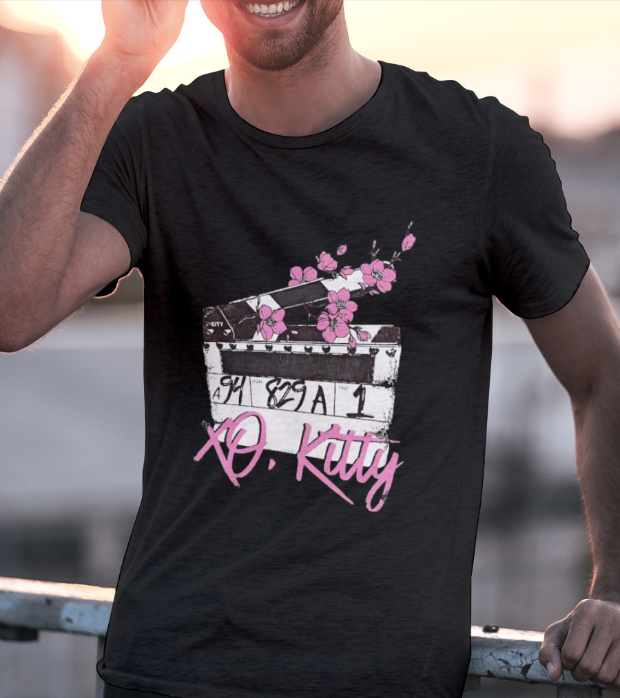 XO Kitty Film Clapperboard With Pink Flowers T-Shirt