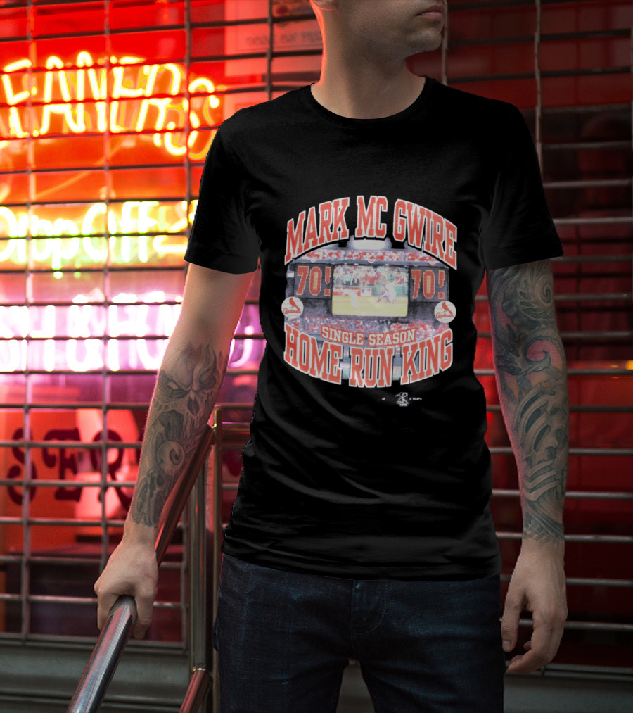 70 Mark McGwire Single Season Home Run King St. Louis Cardinals T-Shirt