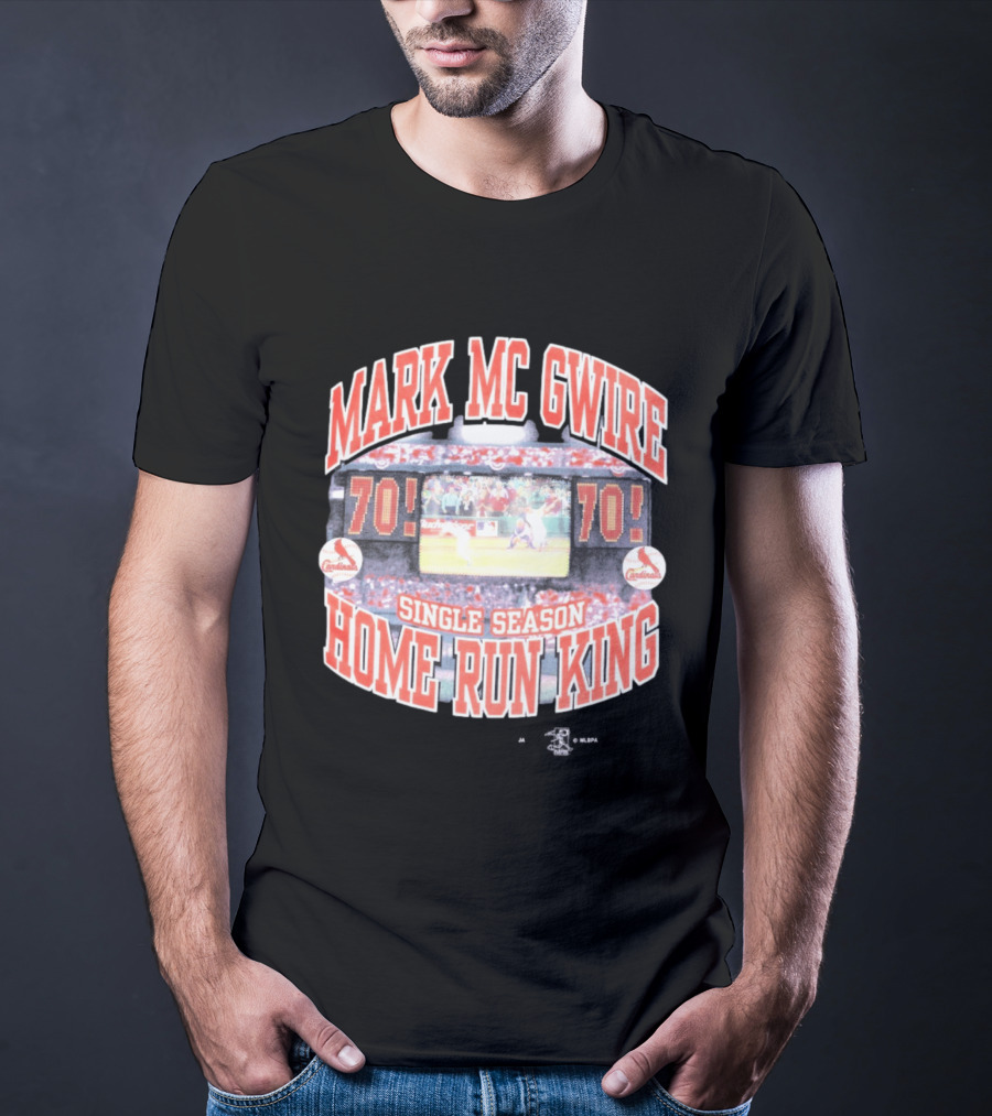 70 Mark McGwire Single Season Home Run King St. Louis Cardinals T-Shirt
