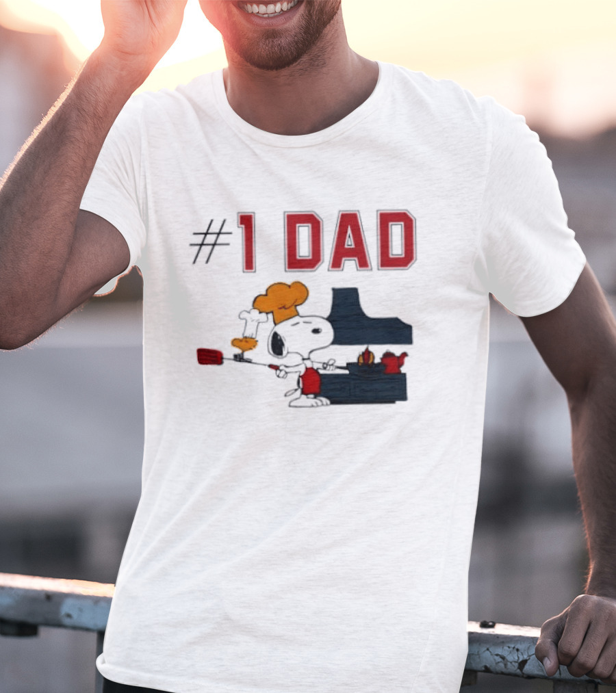 Snoopy #1 Dad BBQ Chef Cooking Grilling Peanuts Comic Strip T-Shirt