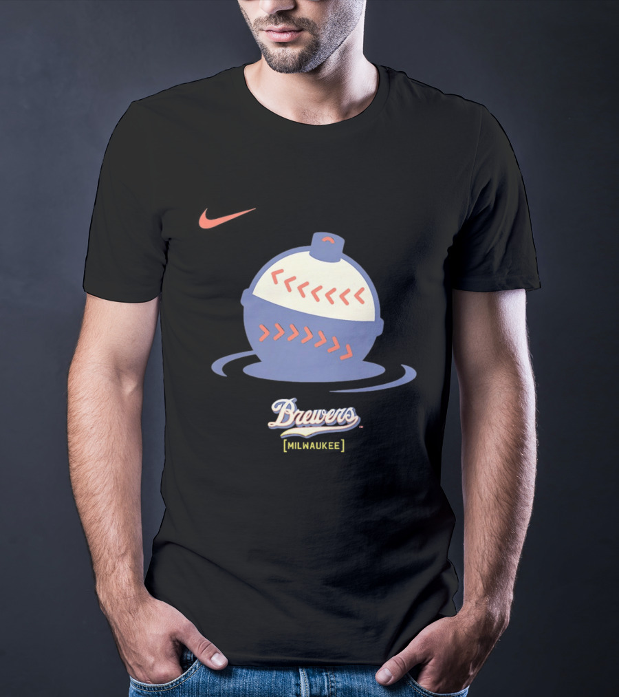 Milwaukee Brewers Large Retro Baseball Cap T-Shirt