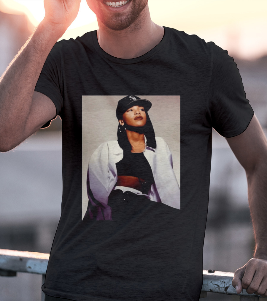 Sacai Aaliyah Black Cap White Sox T-Shirt