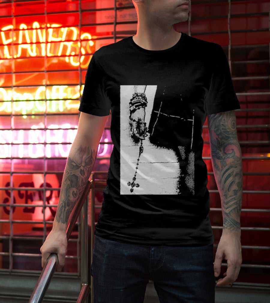 The Pretty Reckless Rosary Baphomet XScreaming T-Shirt