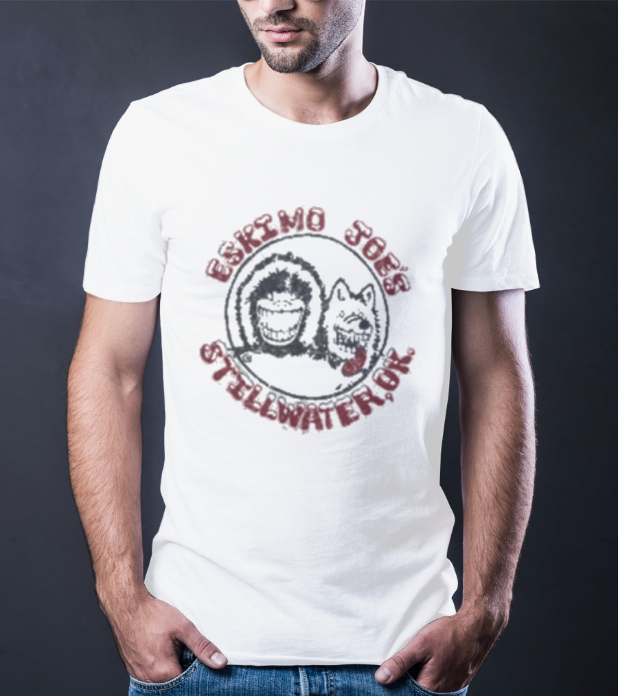Eskimo Joe's Stillwater Oklahoma Classic Smiling Mascot And Dog Circle T-Shirt