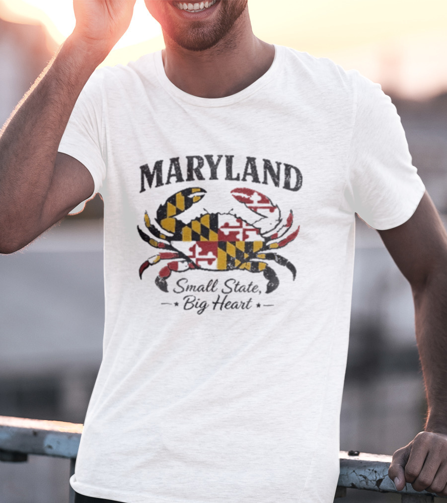 Maryland Crab Small State Big Heart Flag T-Shirt