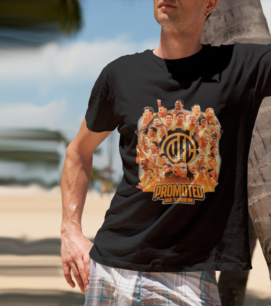 Cambridge United FC Promoted Back To League One 2026 Team Celebration Montage T-Shirt