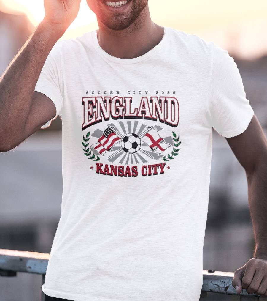 England Soccer City 2026 Flags Kansas City USA UK Soccer Ball T-Shirt