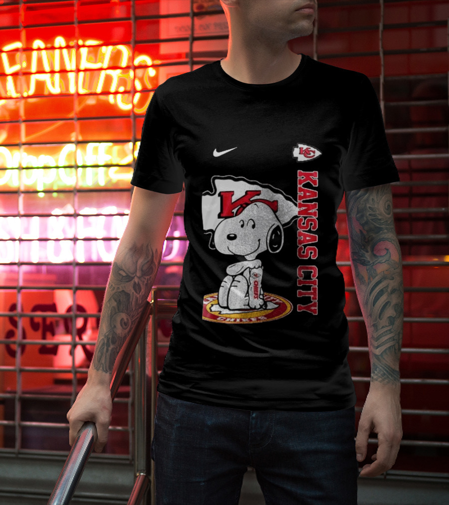 Kansas City Chiefs Snoopy Yes I'm Old Thank You For The Memories T-Shirt