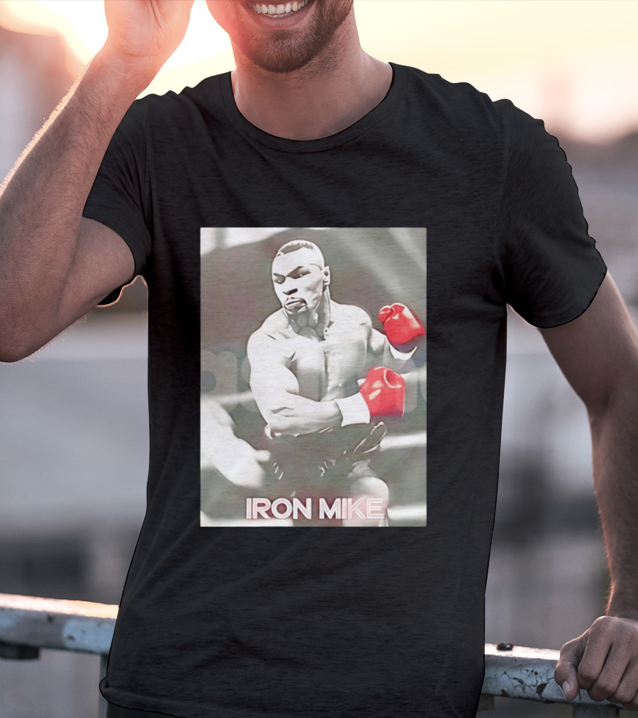 Boxing Legend Iron Mike Tyson Vintage Style Red Gloves T-Shirt