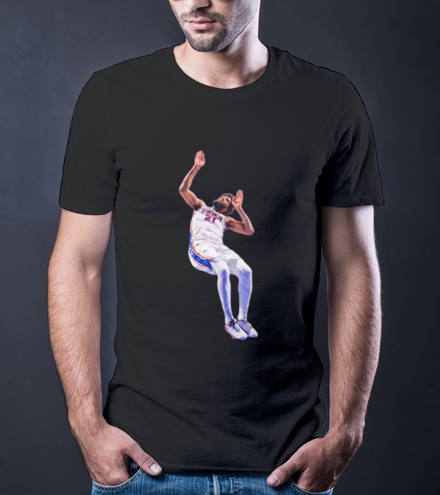 New York Knicks Mitchell Robinson Dunking On Philadelphia Player T-Shirt