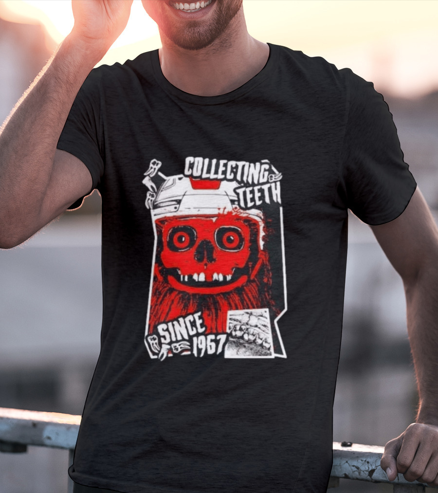 Philadelphia Flyers Gritty Collecting Teeth Since 1967 Monster Face Helmet T-Shirt