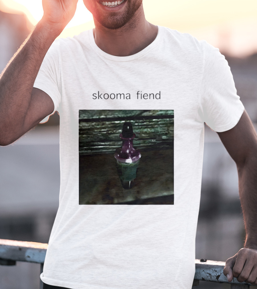 Skooma Fiend Skyrim Potion Character Reference T-Shirt