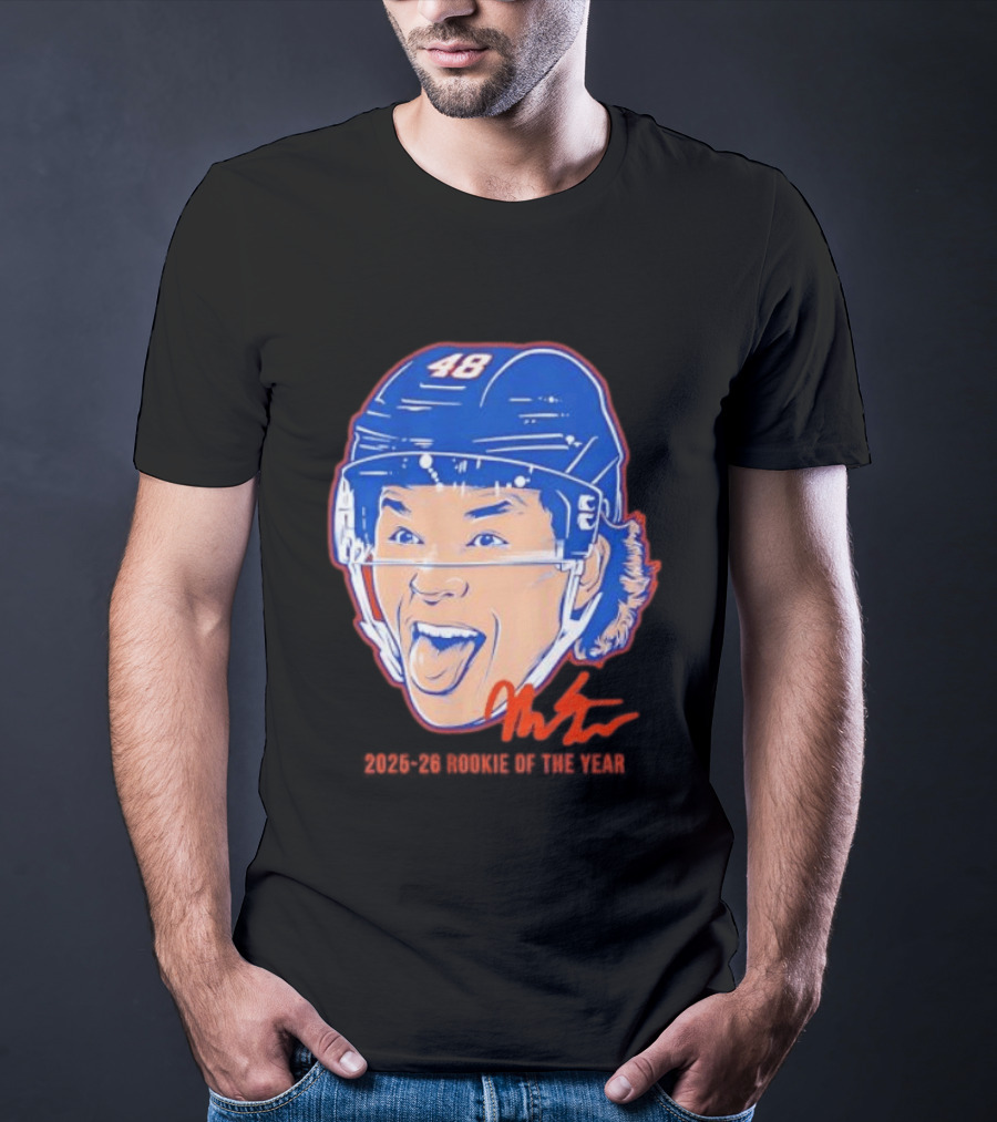 Matthew Schaefer Islanders ROTY 2025 26 Swag Helmet 48 Signature T-Shirt