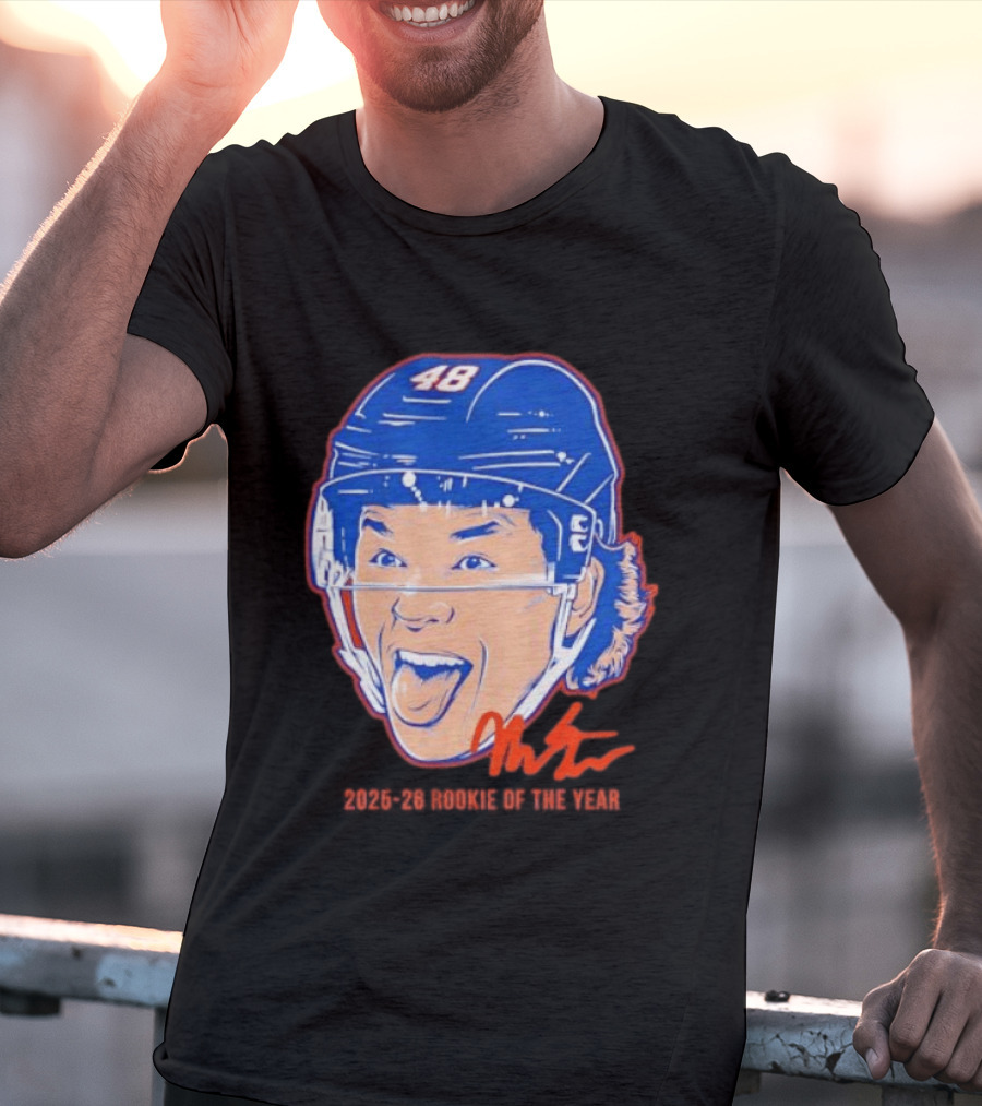 Matthew Schaefer Islanders ROTY 2025 26 Swag Helmet 48 Signature T-Shirt