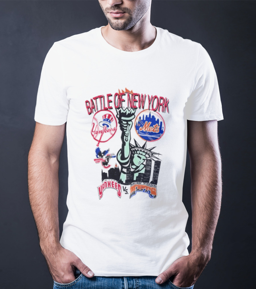 Yankees Mets Battle Of New York Statue Of Liberty T-Shirt