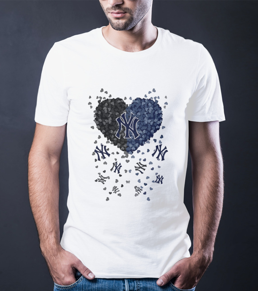 New York Yankees MLB Heart 2026 T-Shirt