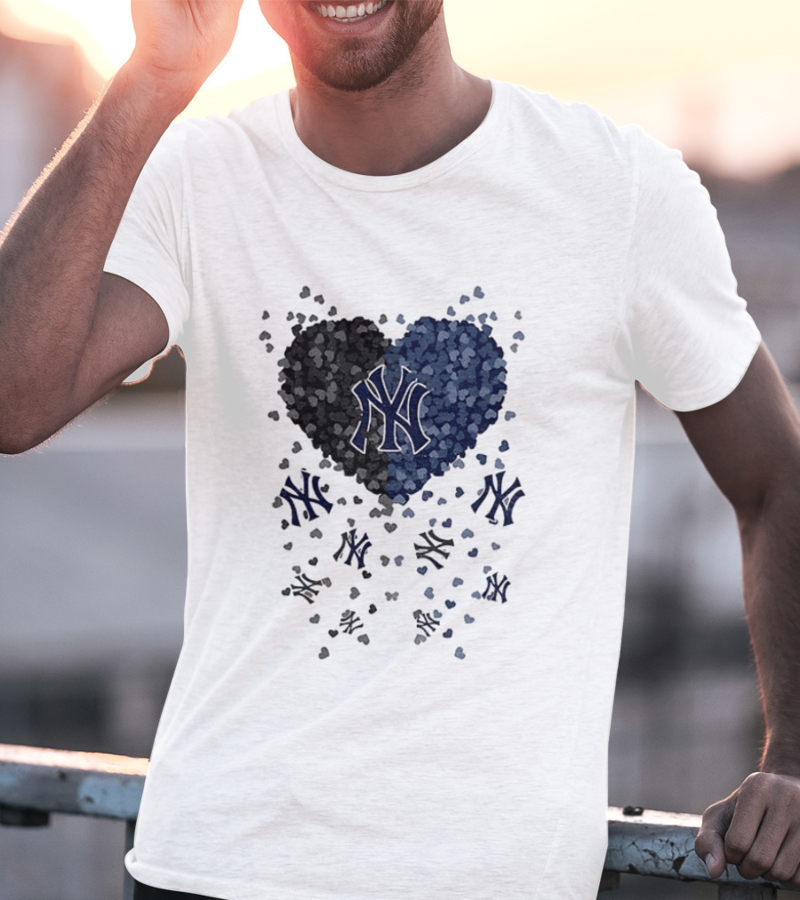 New York Yankees MLB Heart 2026 T-Shirt