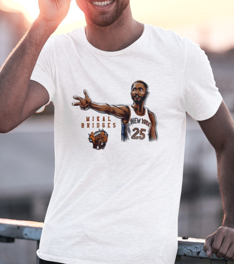 Mikal Bridges New York Knicks 25 Basketball Pose T-Shirt