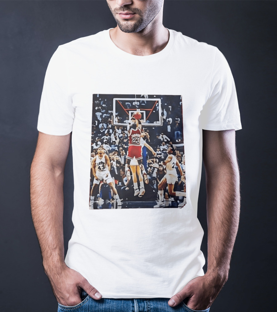 Michael Jordan 23 Chicago Bulls Iconic Basketball Moment T-Shirt