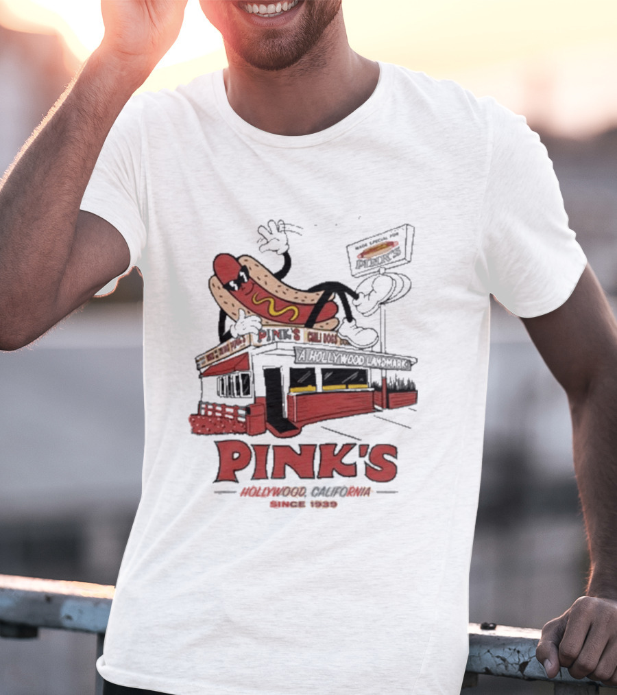 Pink's Hollywood Hot Dogs Established 1939 Iconic Street Scene T-Shirt