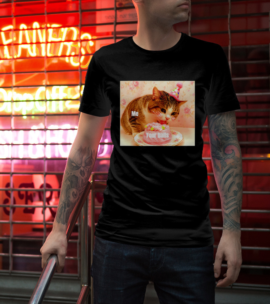 Me Your Balls Cat Eating Cake Party Hat T-Shirt