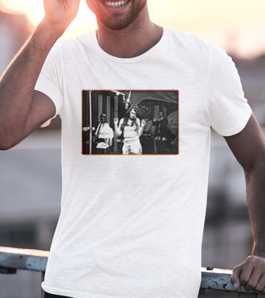 Sienna Spiro Visitor Studio Retro Black And White Music Scene T-Shirt