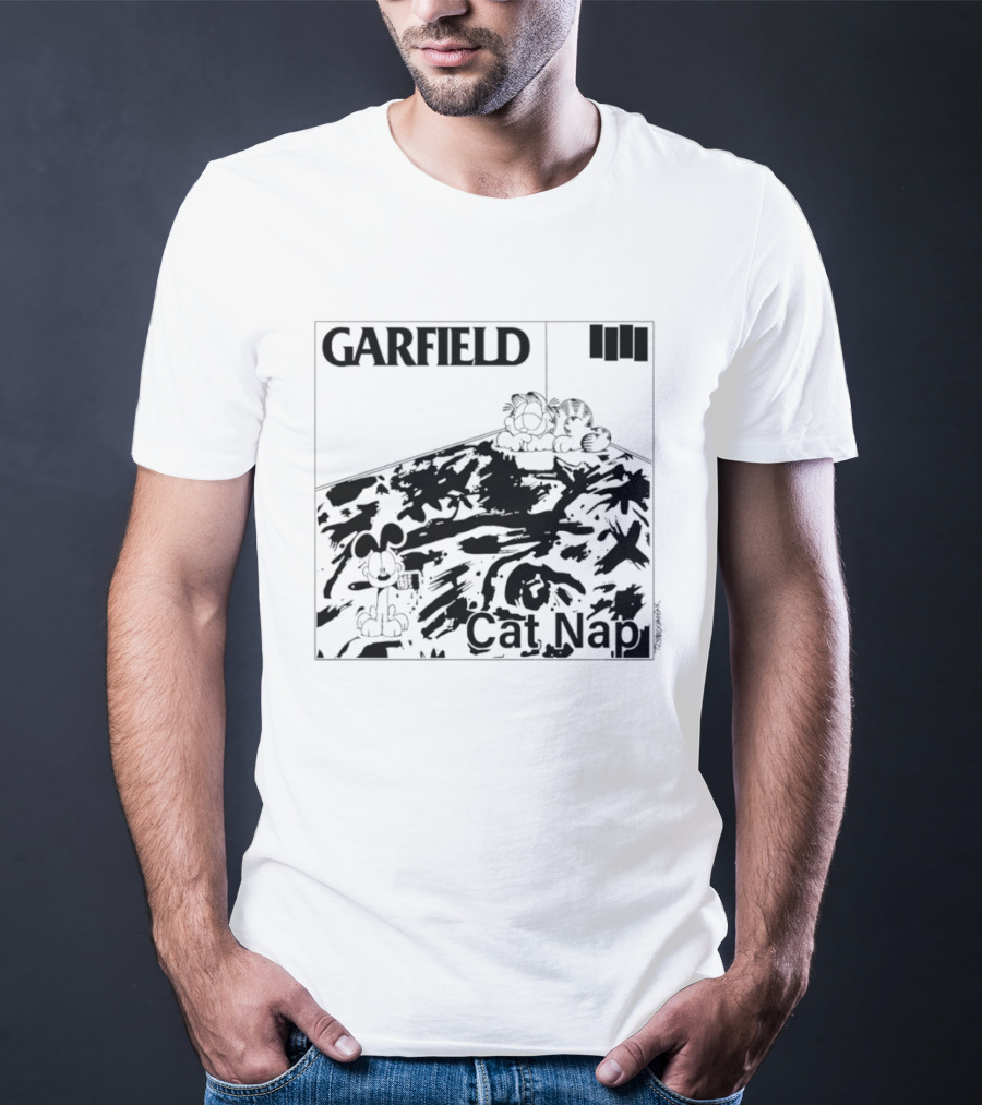 GARFIELD Cat Nap Rug Nap Scene T-Shirt