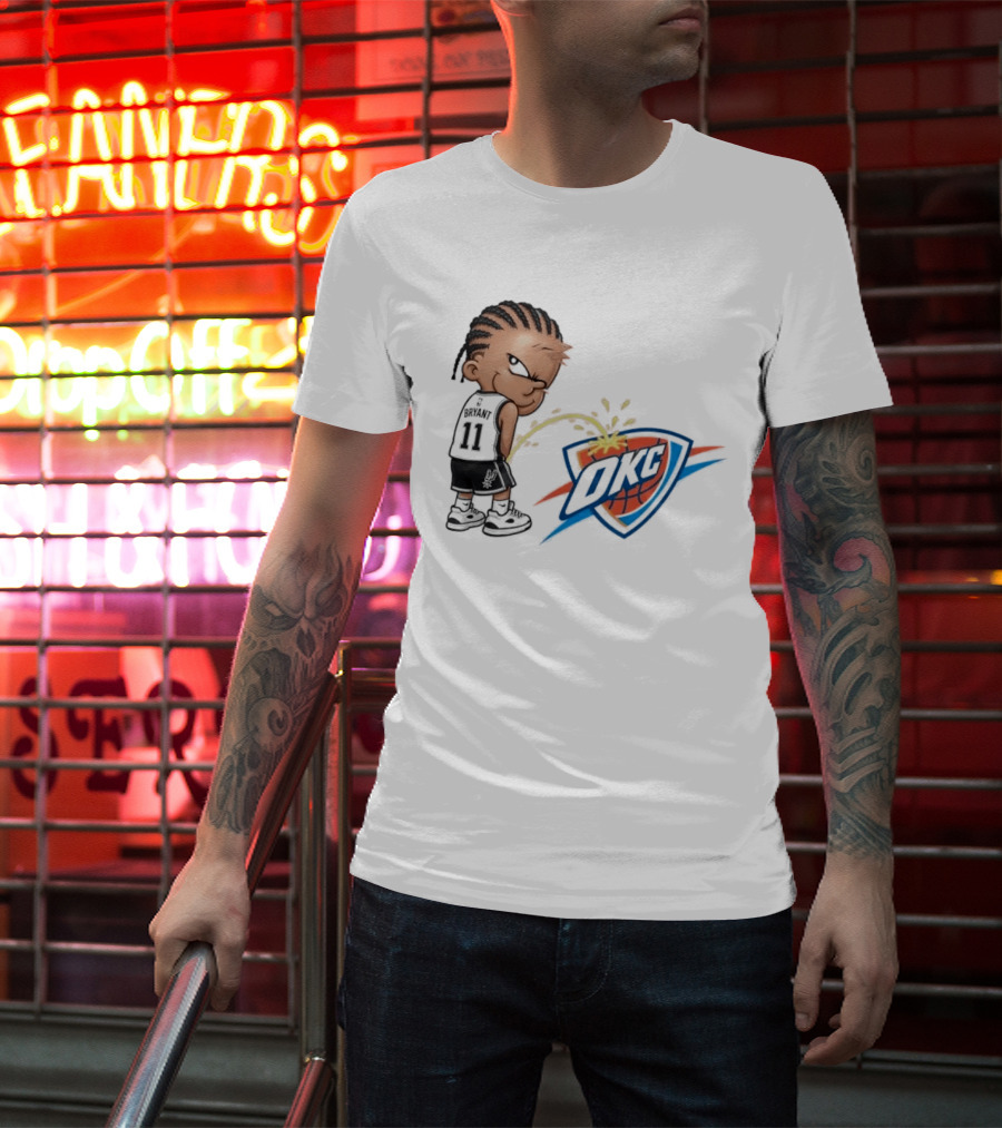 San Antonio Spurs Carter Bryant Peeing On OKC Thunder Caricature T-Shirt
