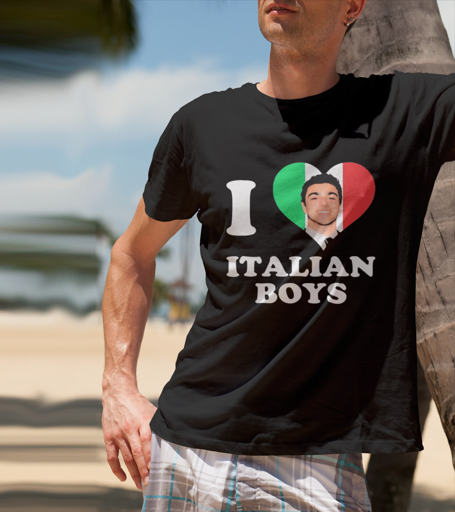 I Love Italian Boys Luigi Mangione Heart Flag T-Shirt